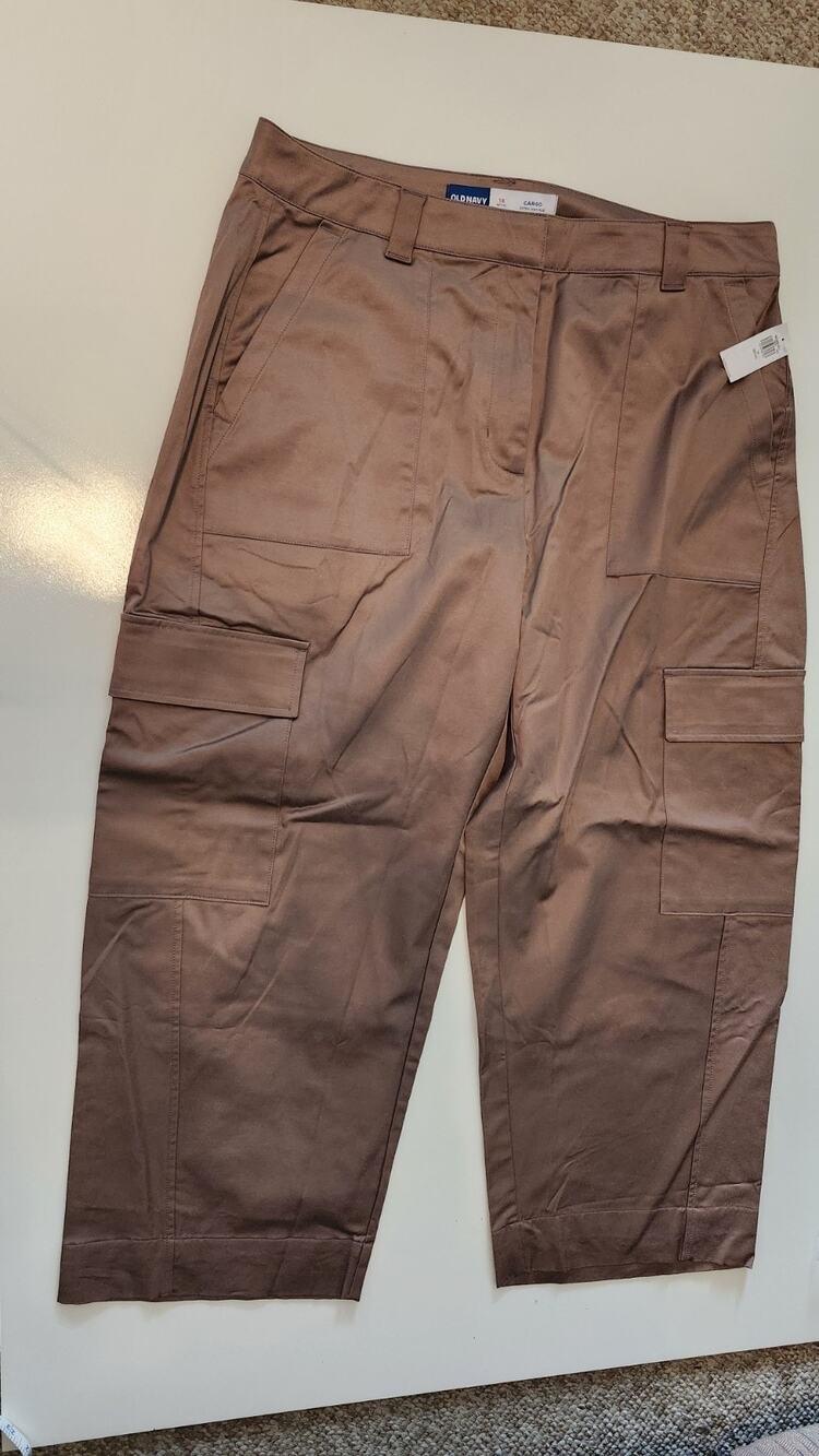 NWT Old Navy Satin Cargo Barrel Wide-Leg Pants Taupe Womens Size 16P #435